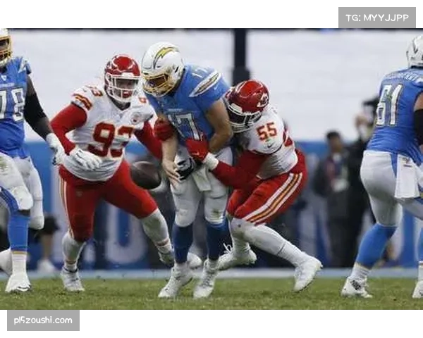 比尔防守组战术成功 制造压力限制马霍姆斯传球效果