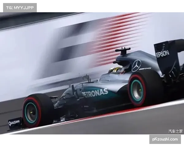 梅赛德斯W16赛车排位赛速度提升 汉密尔顿匈牙利站夺得赛季首杆 梅赛德斯W16赛车排位赛速度提升 汉密尔顿匈牙利站夺得赛季首杆